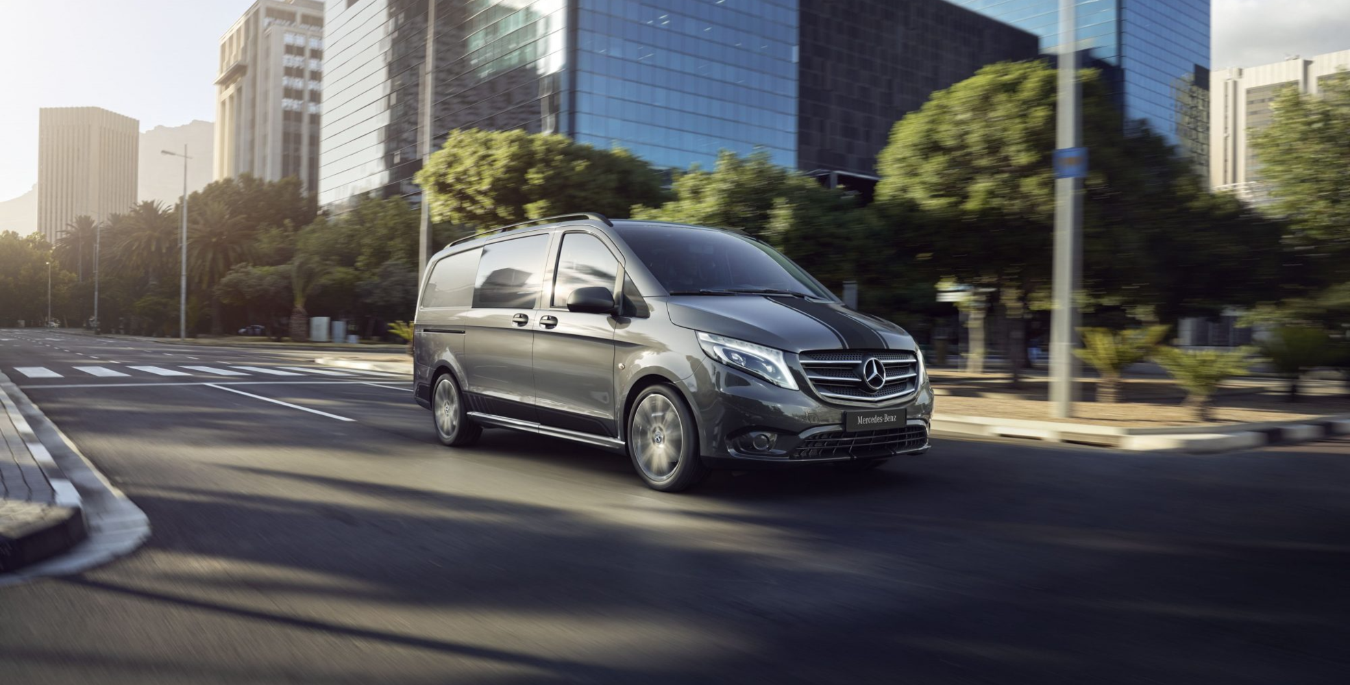 РњРёРЅРёРІСЌРЅ Mercedes Vito Life